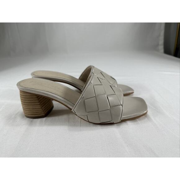 Journee Signature Womens Kellee Stacked Heel Pumps Sandals Sz7.5 Wedding/capers - Picture 7 of 10